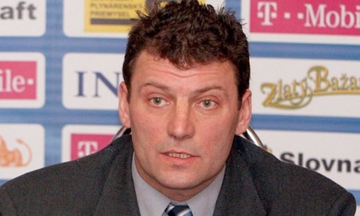 Jaška rozladili nečisté zákroky